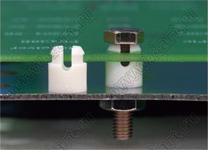 SSA4-5.5 фиксатор платы с защелкой и отверстием d=4,2 мм; dп=5.8мм; s=1,6мм; нейлон-66 (UL); натуральный